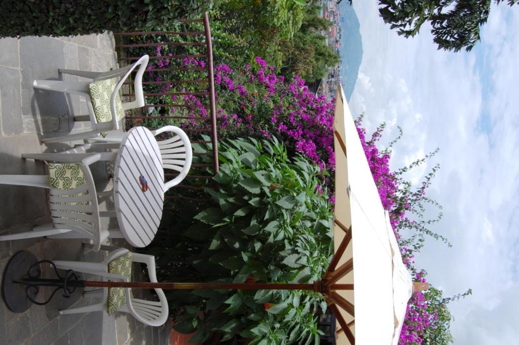 Hotel Sunset View Kathmandu Bagian luar foto